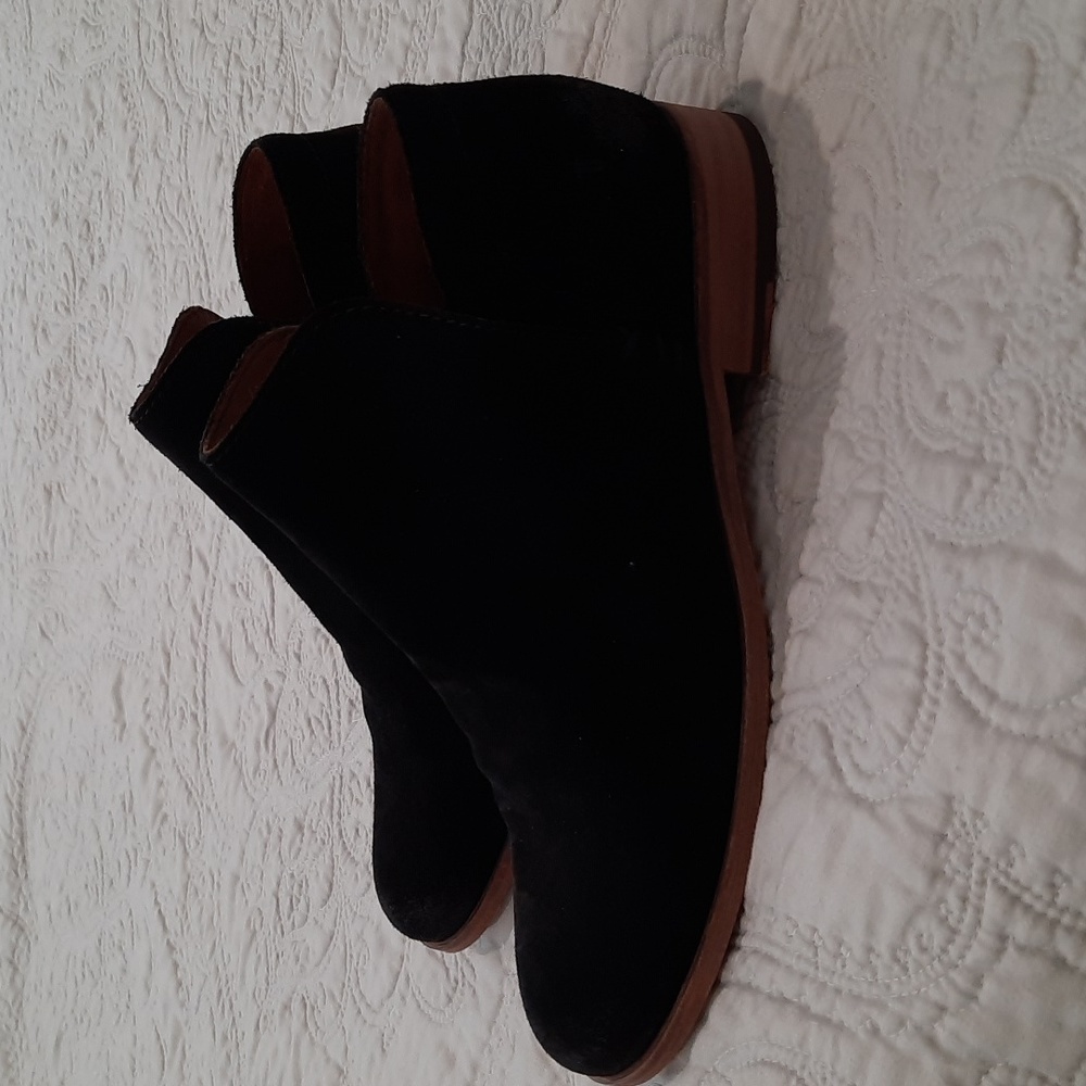 Frye black suede booties - Picture 3 of 6